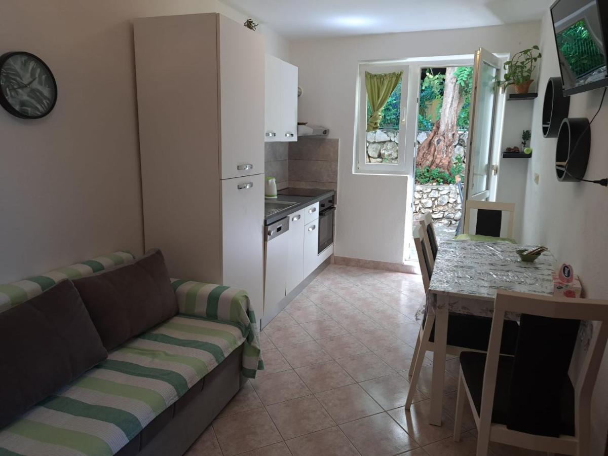 Apartment Robo Omiš Kültér fotó