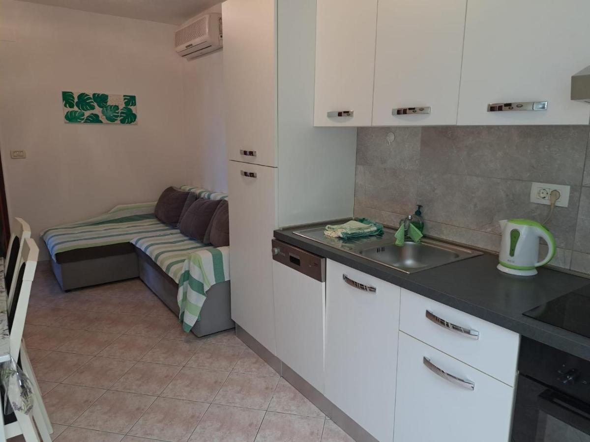 Apartment Robo Omiš Kültér fotó